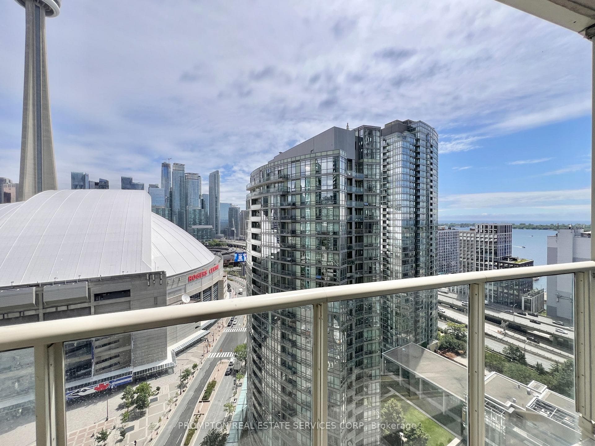 10 Navy Wharf Court Unit 2708 photo 8