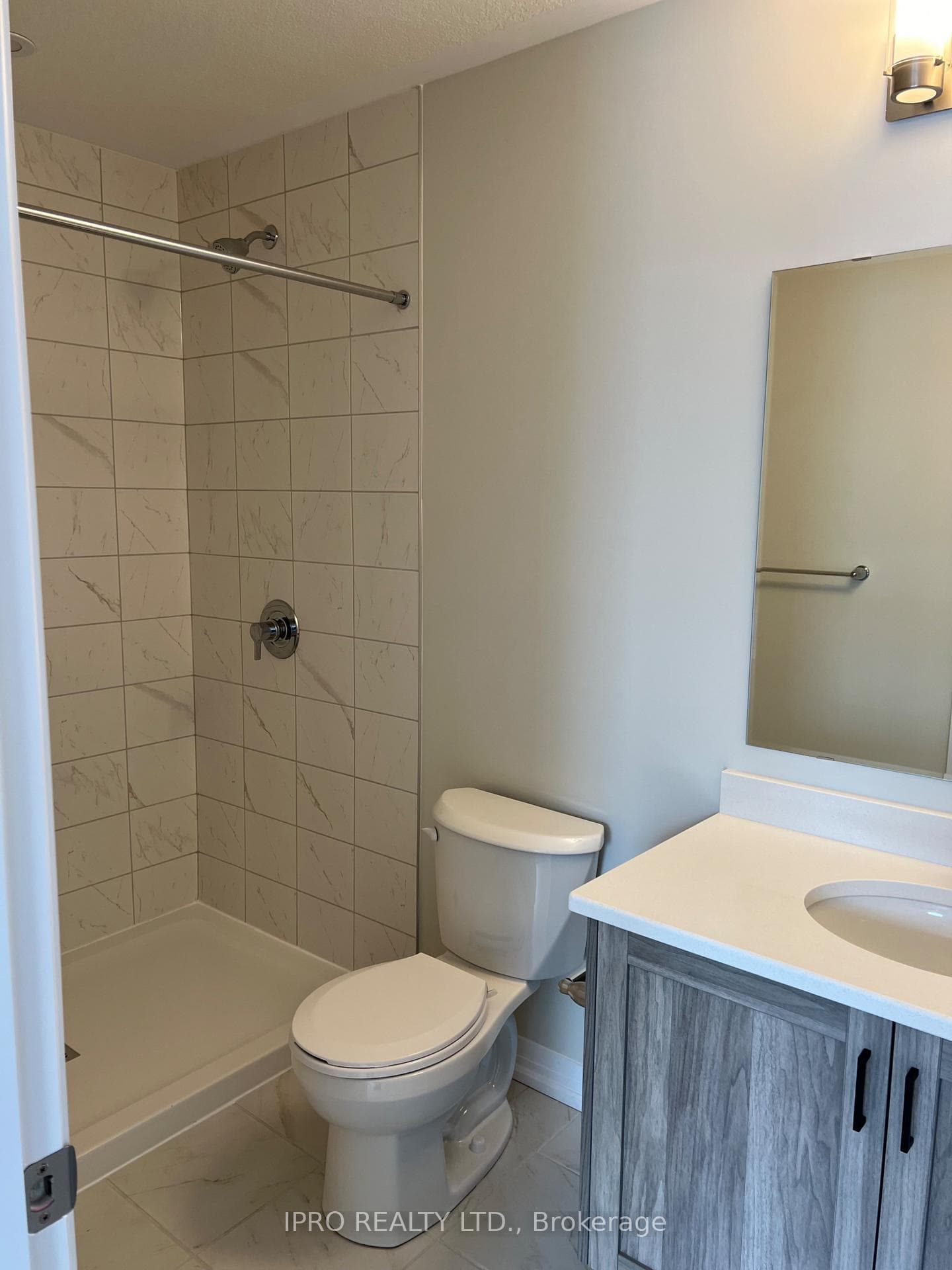 261 Woodbine Avenue Unit E015 photo 16