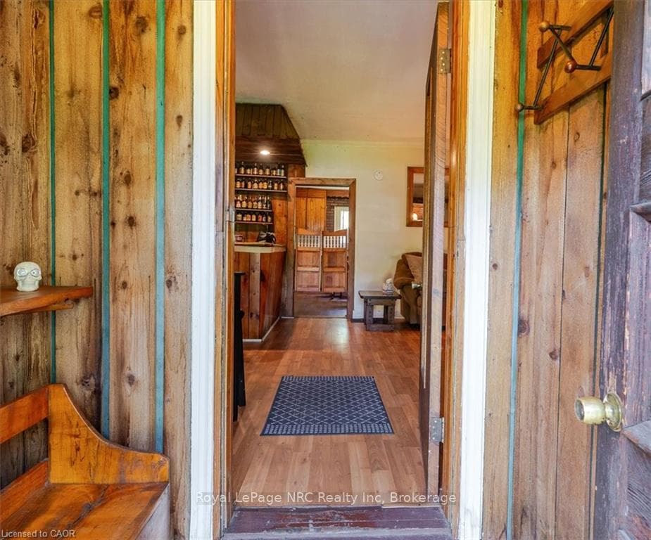 382 Beach Boulevard photo 19