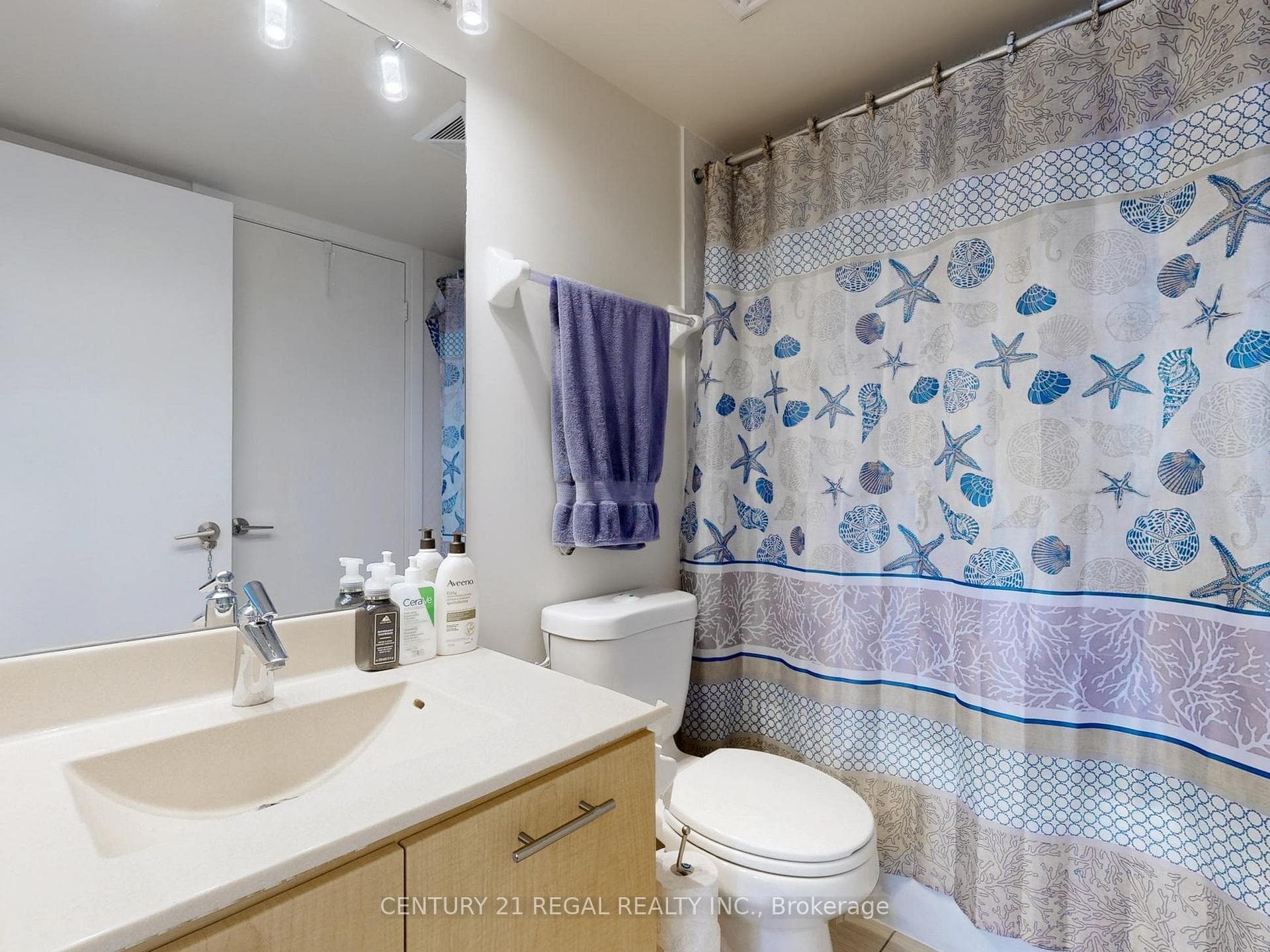 135 Village Green Square Unit 1326 photo 24