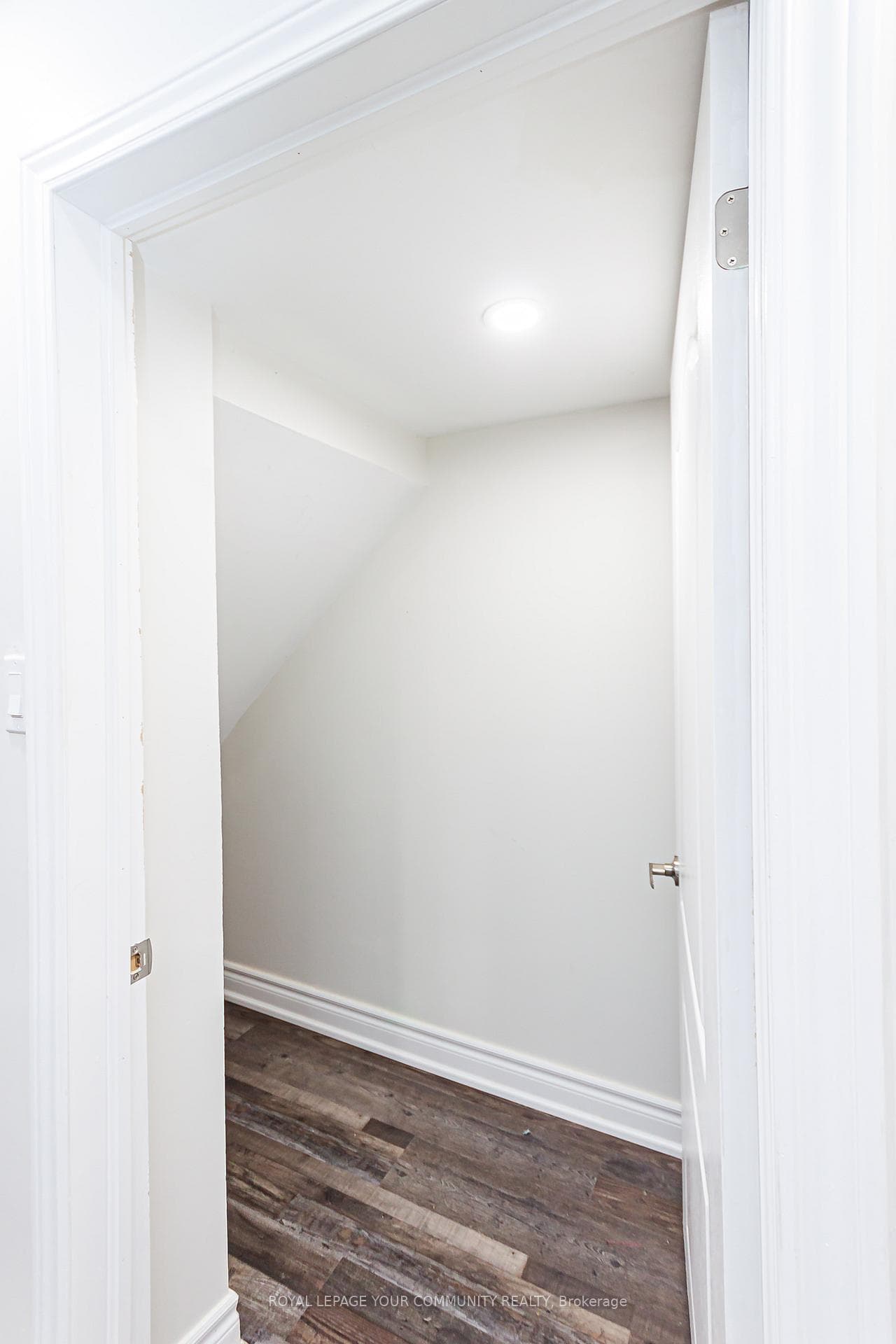 33 Durness Avenue Unit Bsmt photo 20