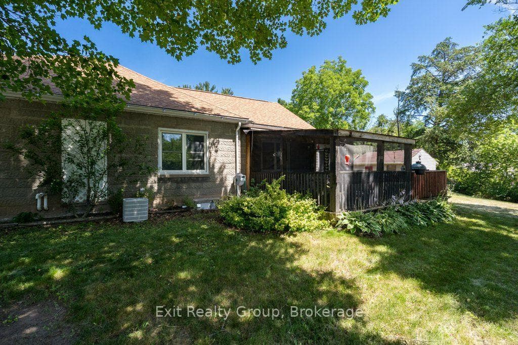 45 McClellan Street photo 29