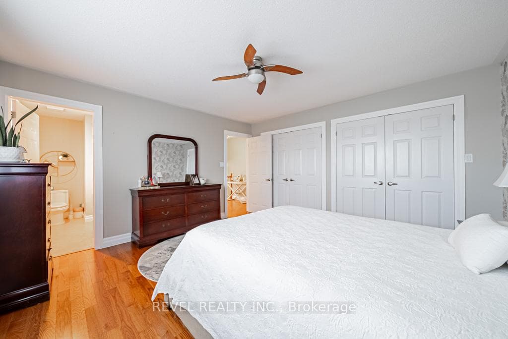 4487 Henderson Road photo 22
