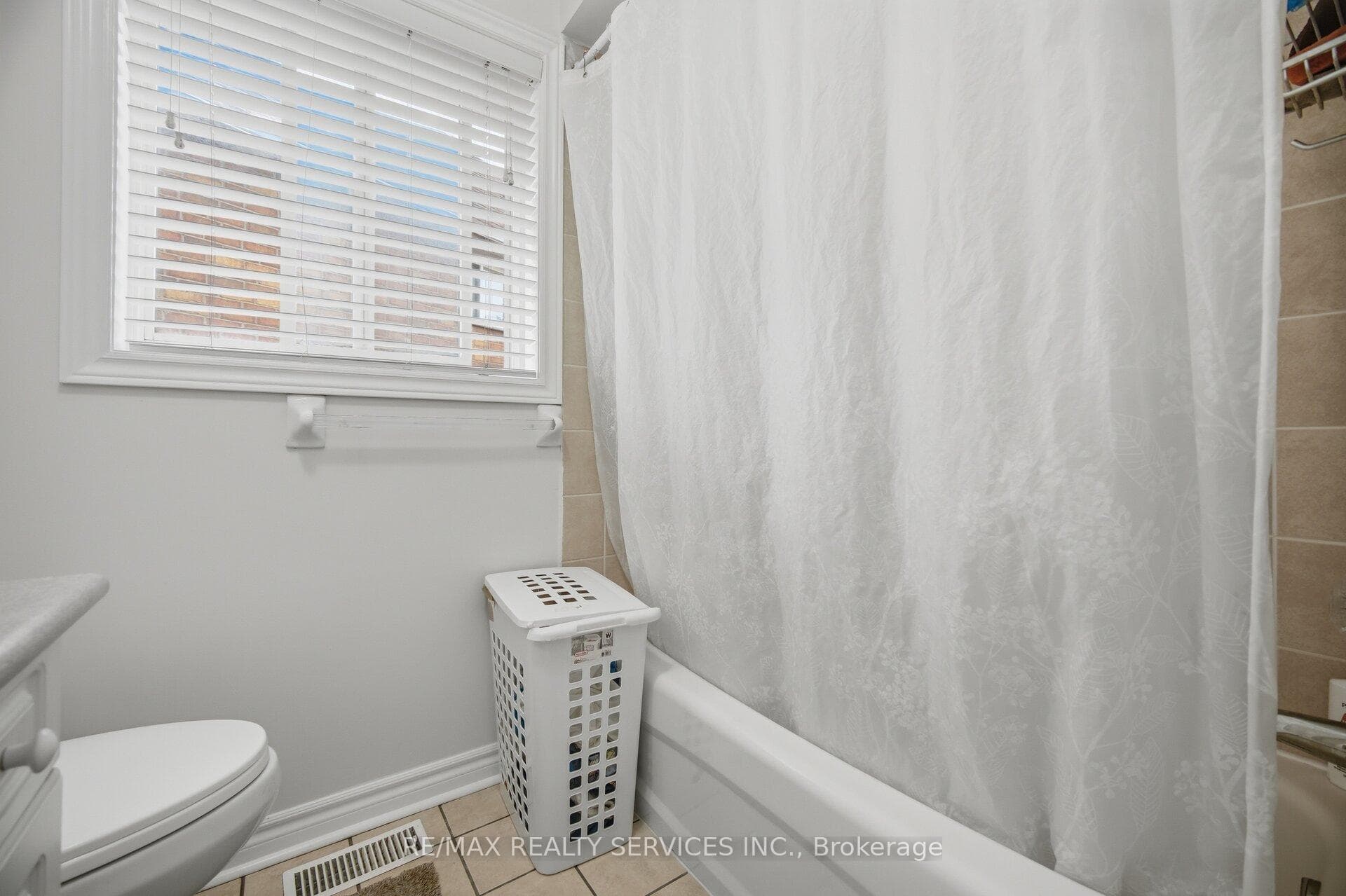44 Brambirch Crescent photo 28