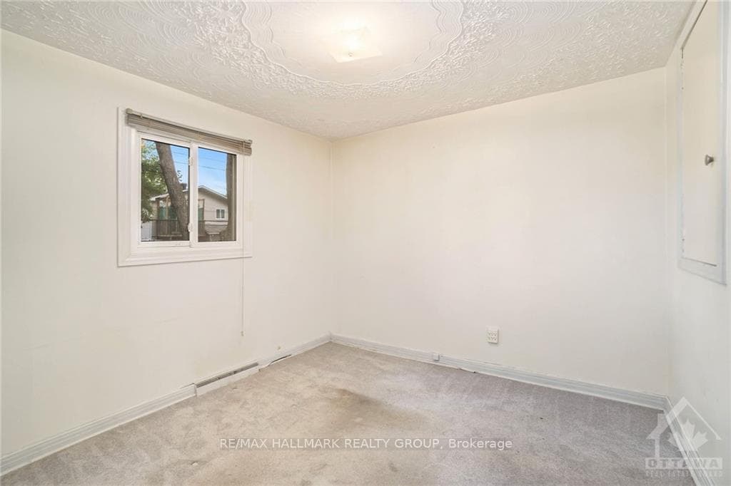 161 DUFORD Street photo 11