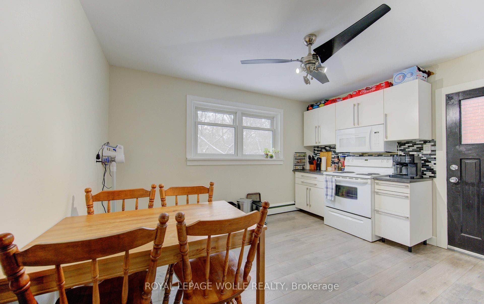 196 Allen Street photo 22