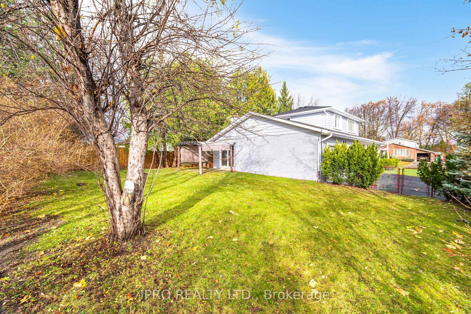 3050 Lenester Drive photo 31