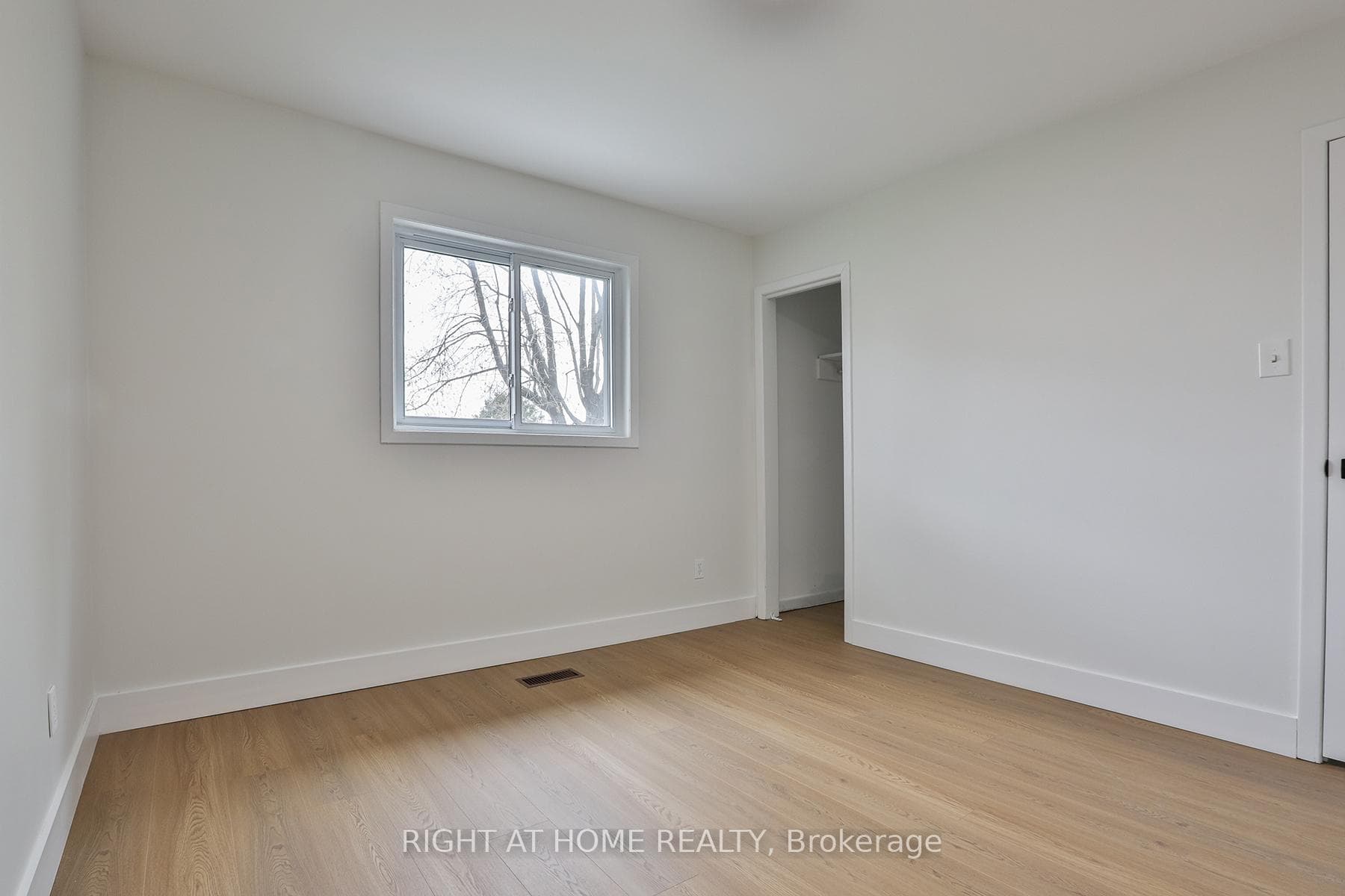 7 Charterhouse Road photo 30
