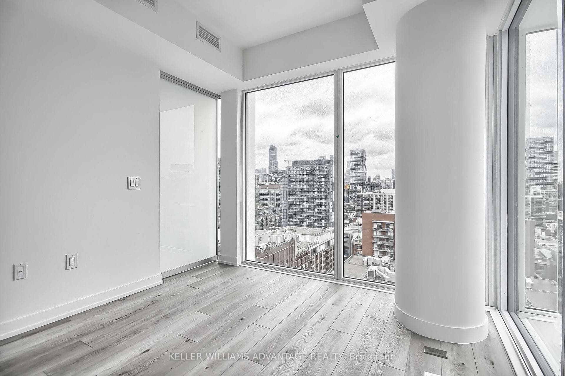 158 Front Street Unit 1808 photo 19