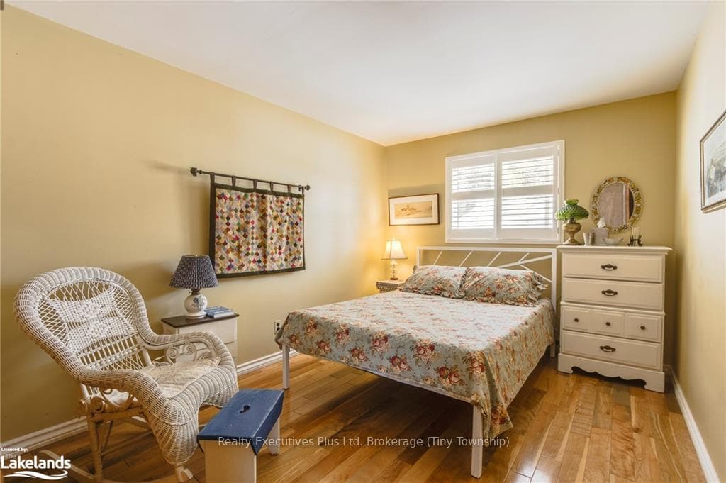 874 TINY BEACHES Road photo 24