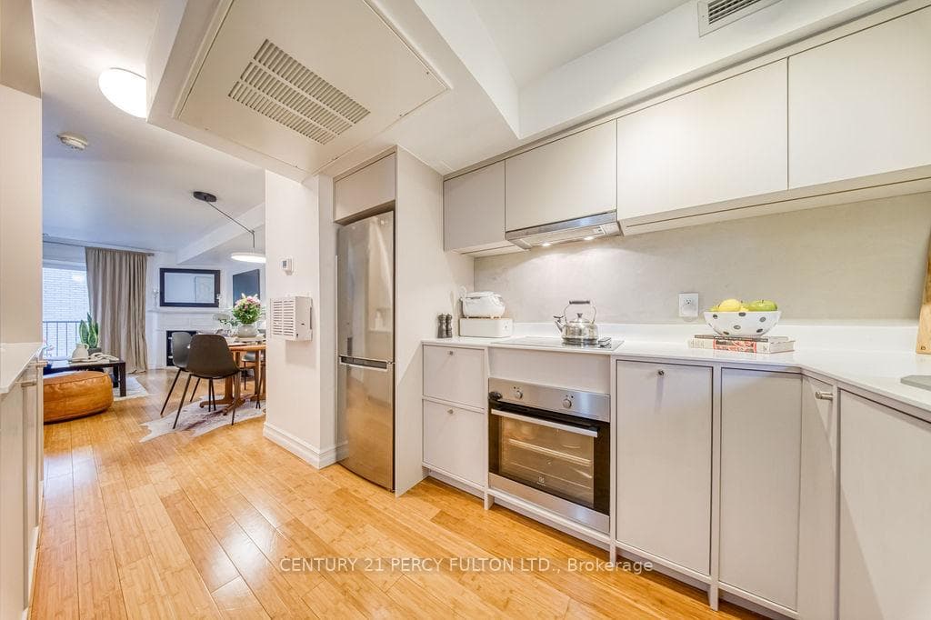 228 St. George Street Unit TH 15 photo 19