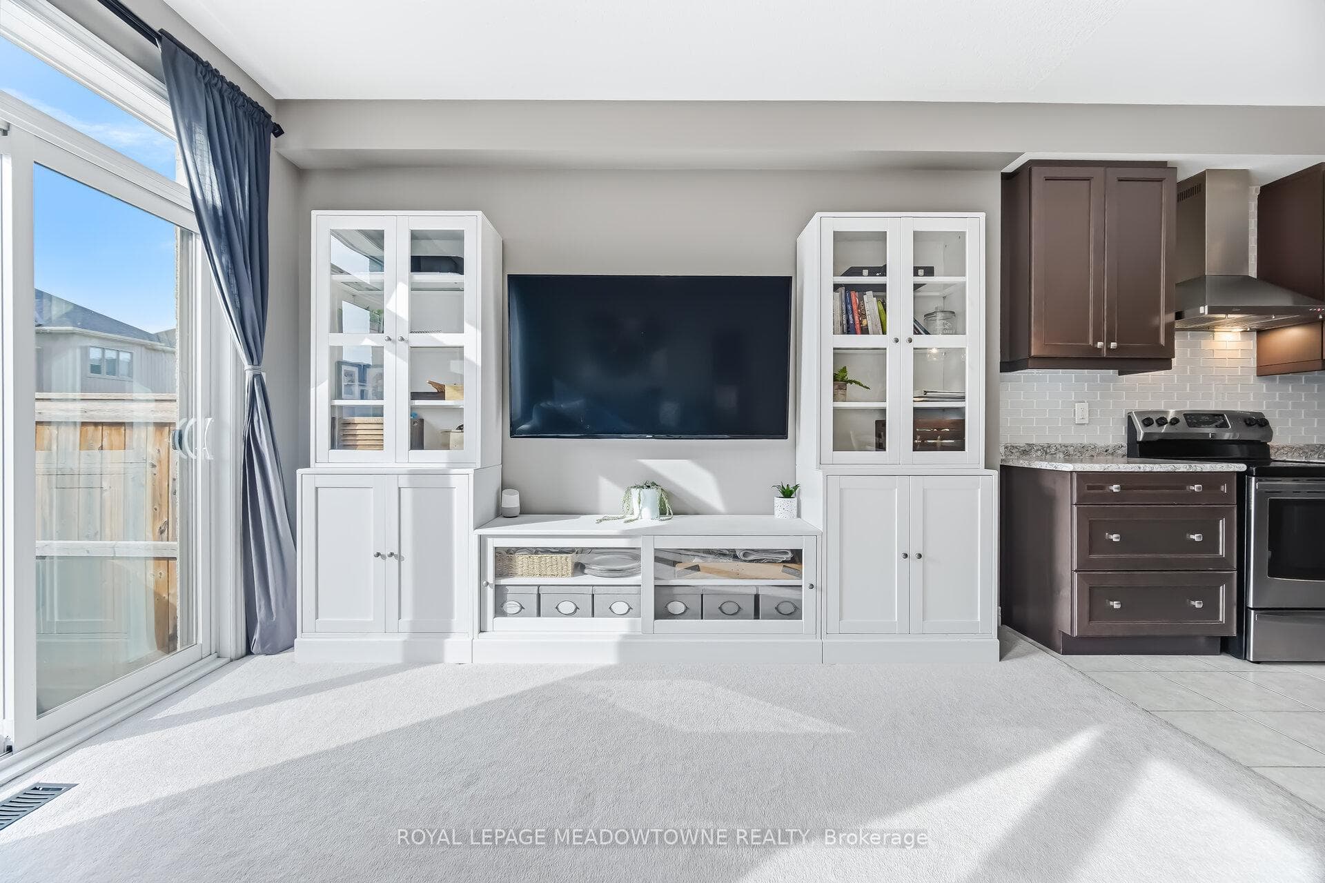 21 Sharpe Crescent photo 19