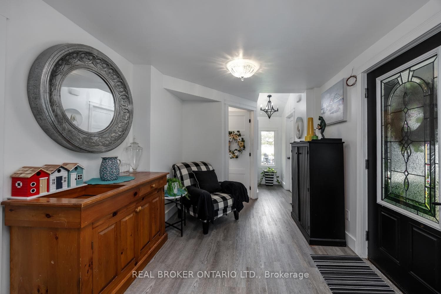 4553 Solina Road photo 9