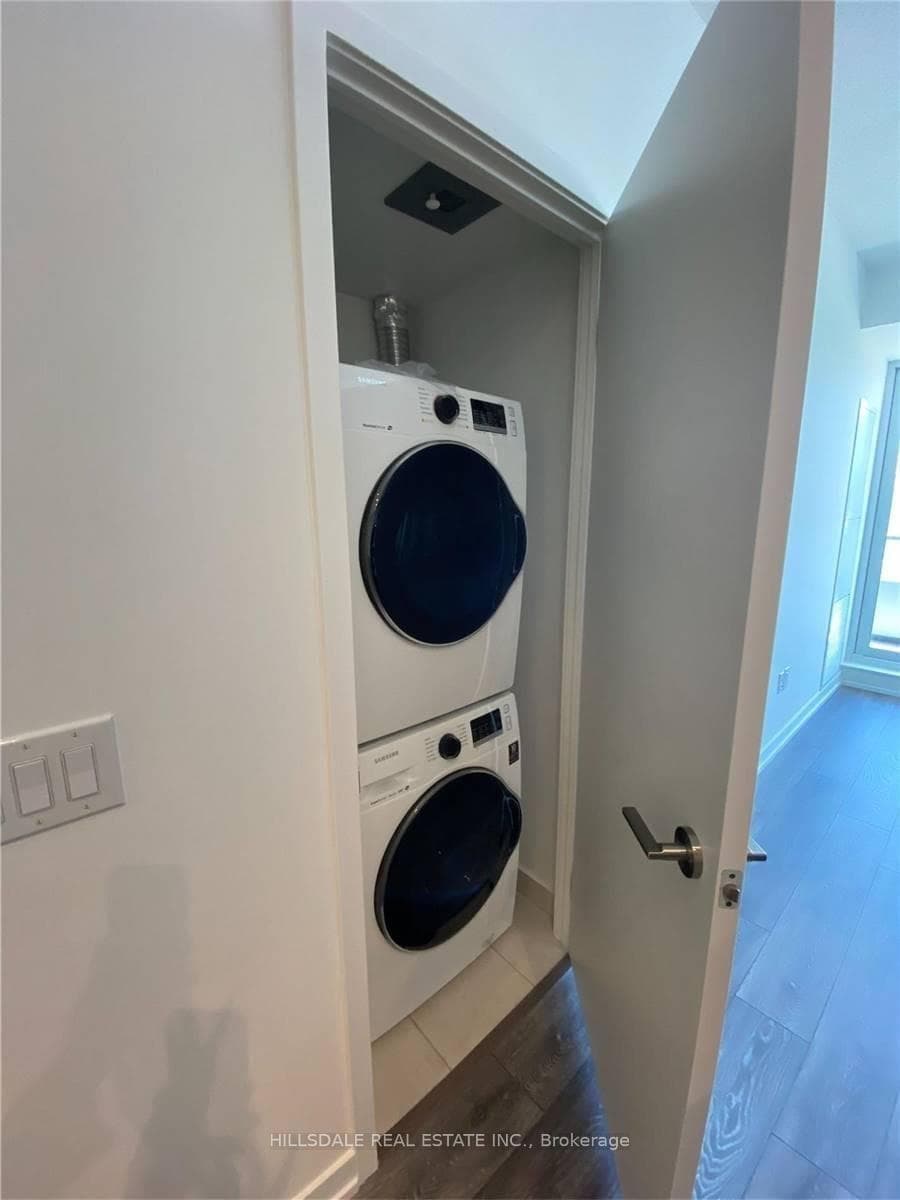 225 Sumach Street Unit 2206 photo 8