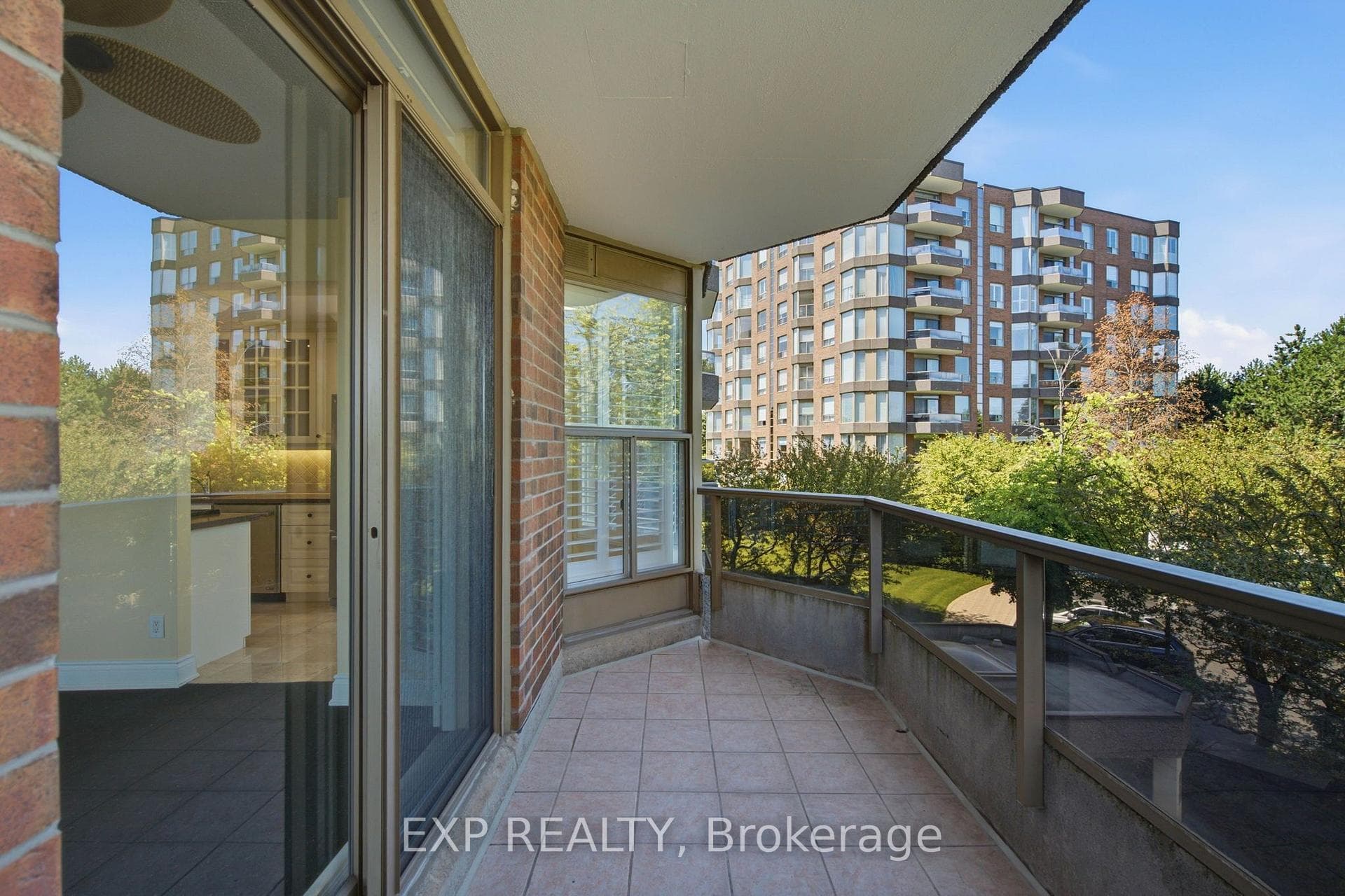 1903 Pilgrims Way Unit 302 photo 11