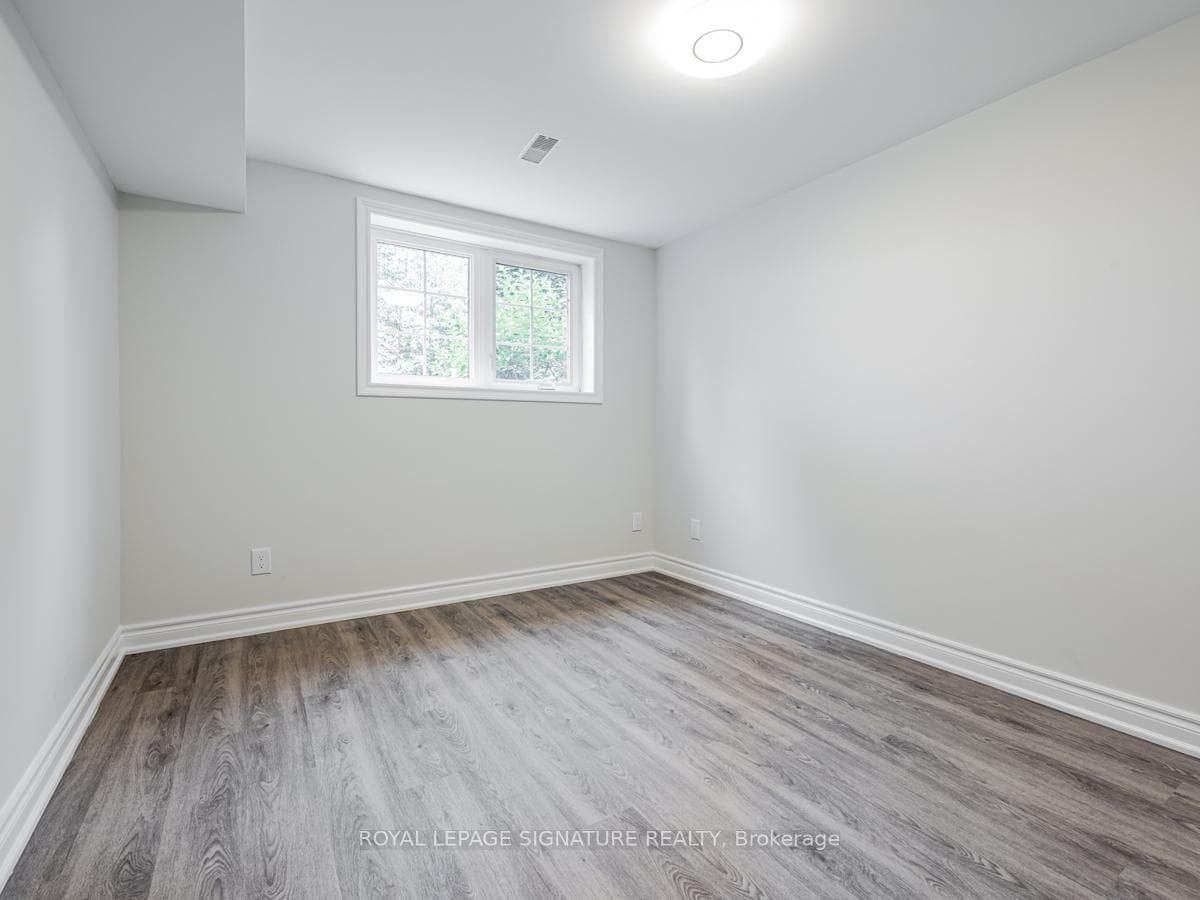 93 Sandown Avenue Unit Ground photo 14