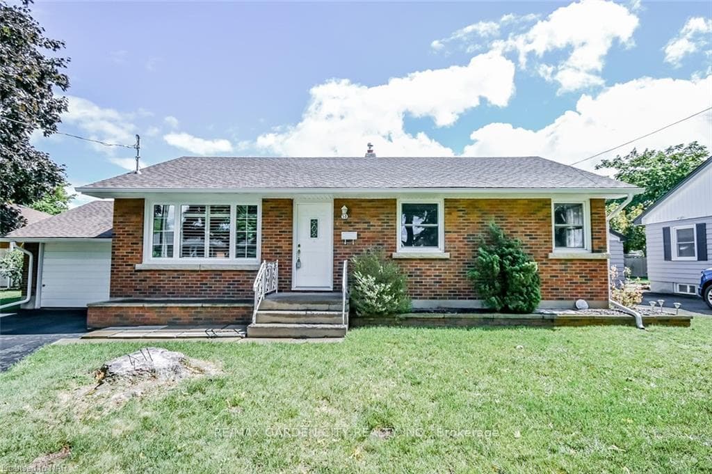 50 Woodelm Drive photo 2