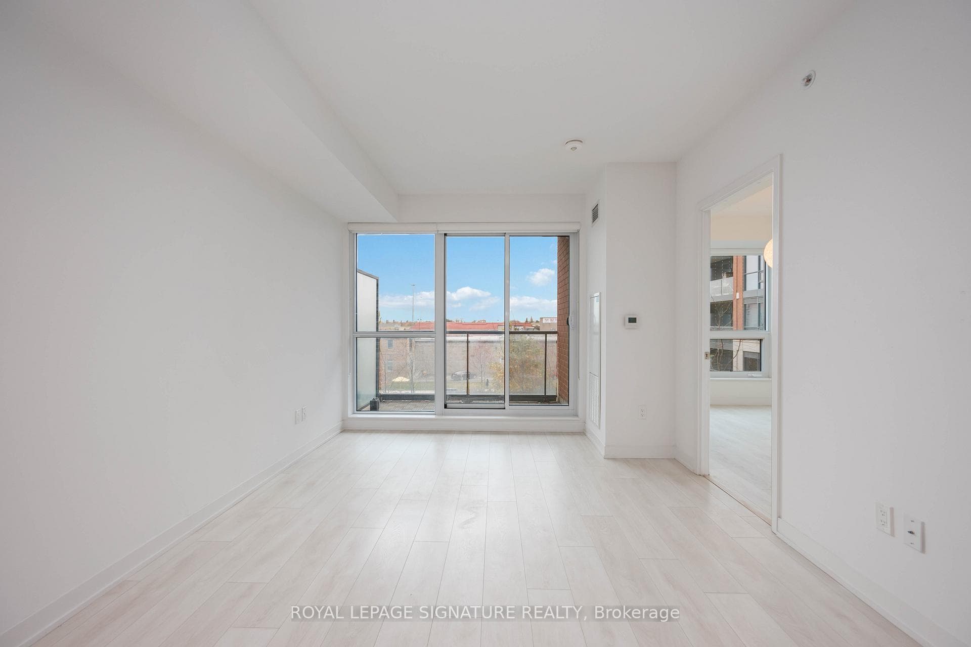 31 Tippett Road Unit 332 photo 16