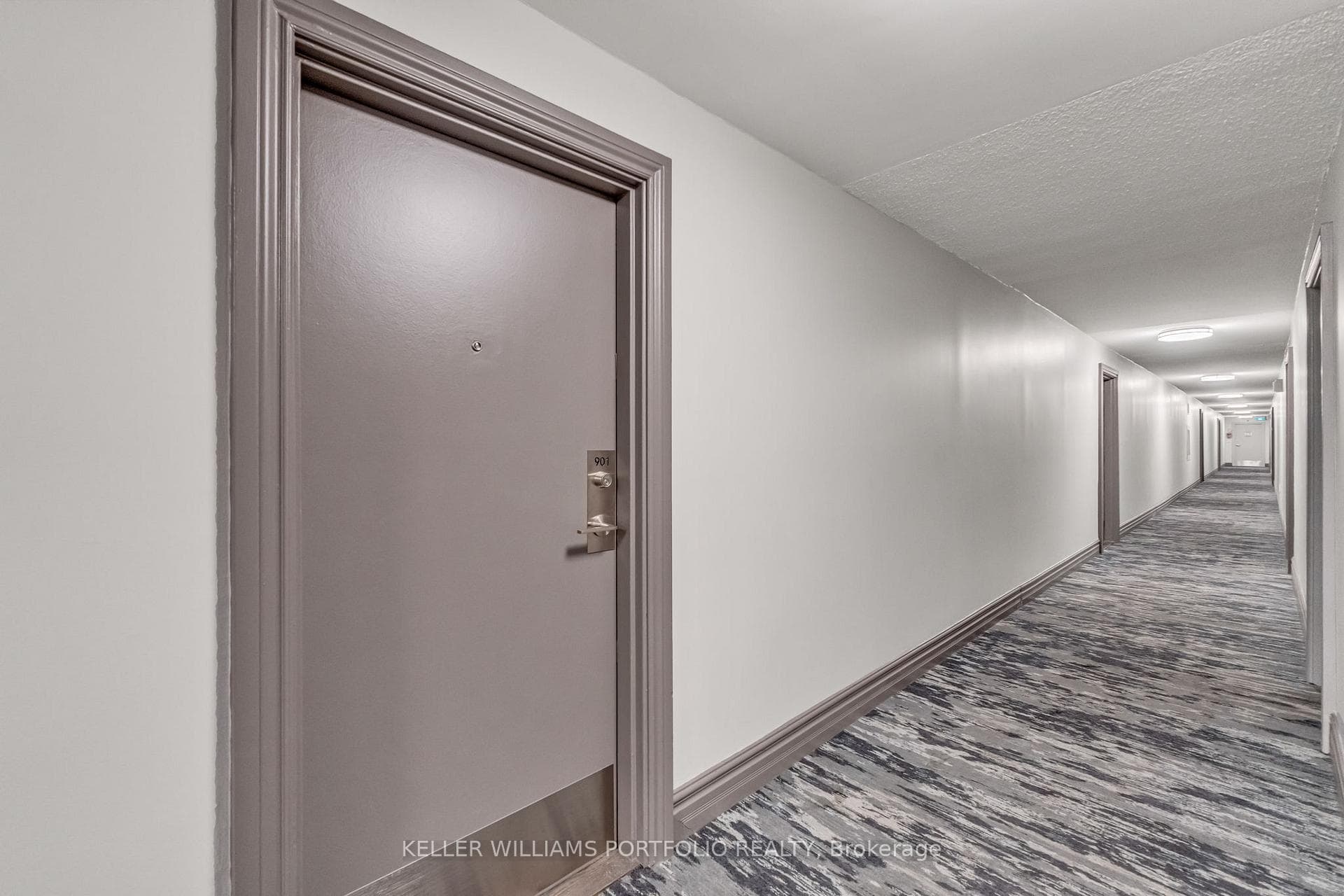 2900 Battleford Road Unit 901 photo 28