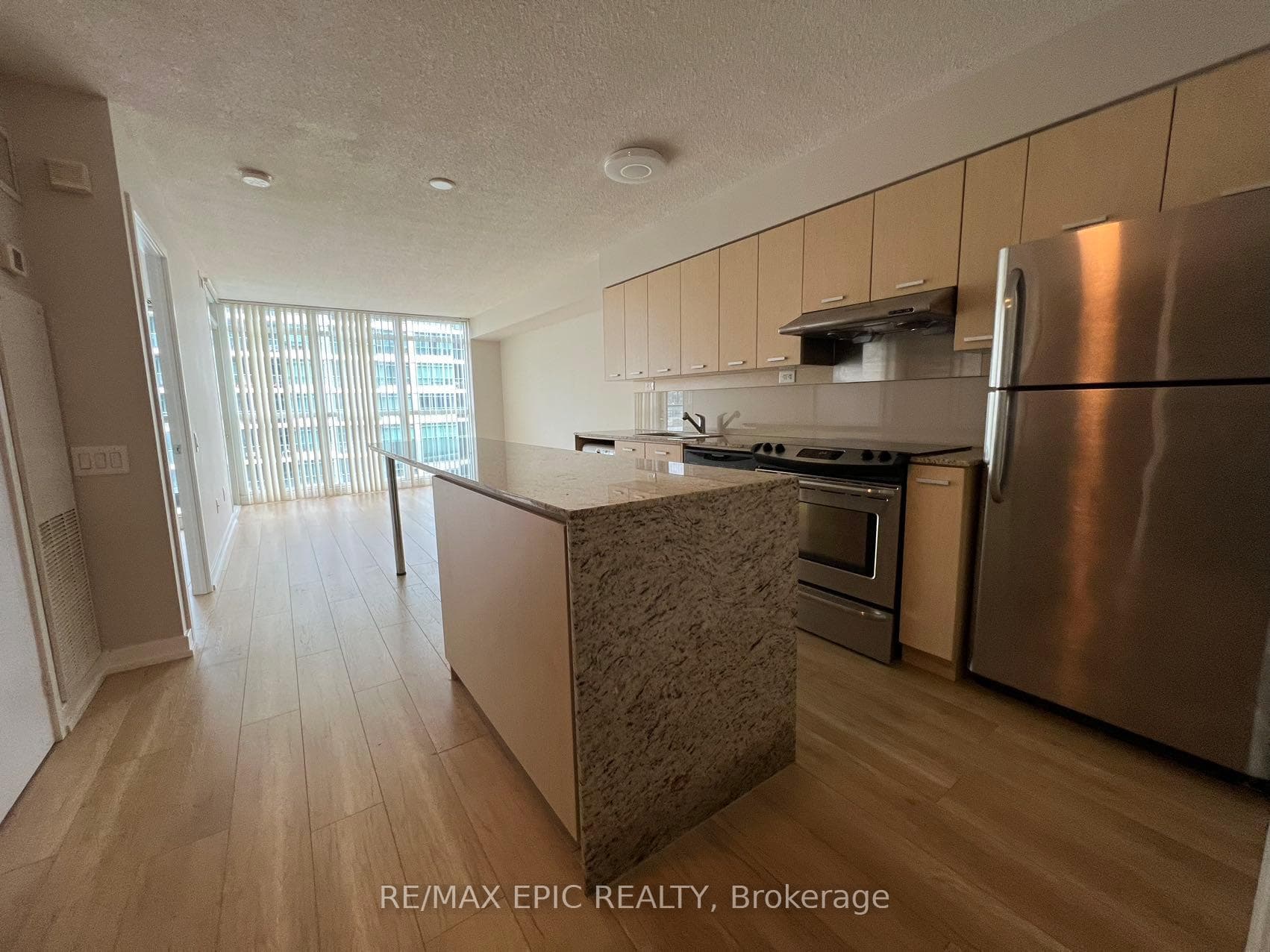 19 Singer Court Unit 712 photo 12