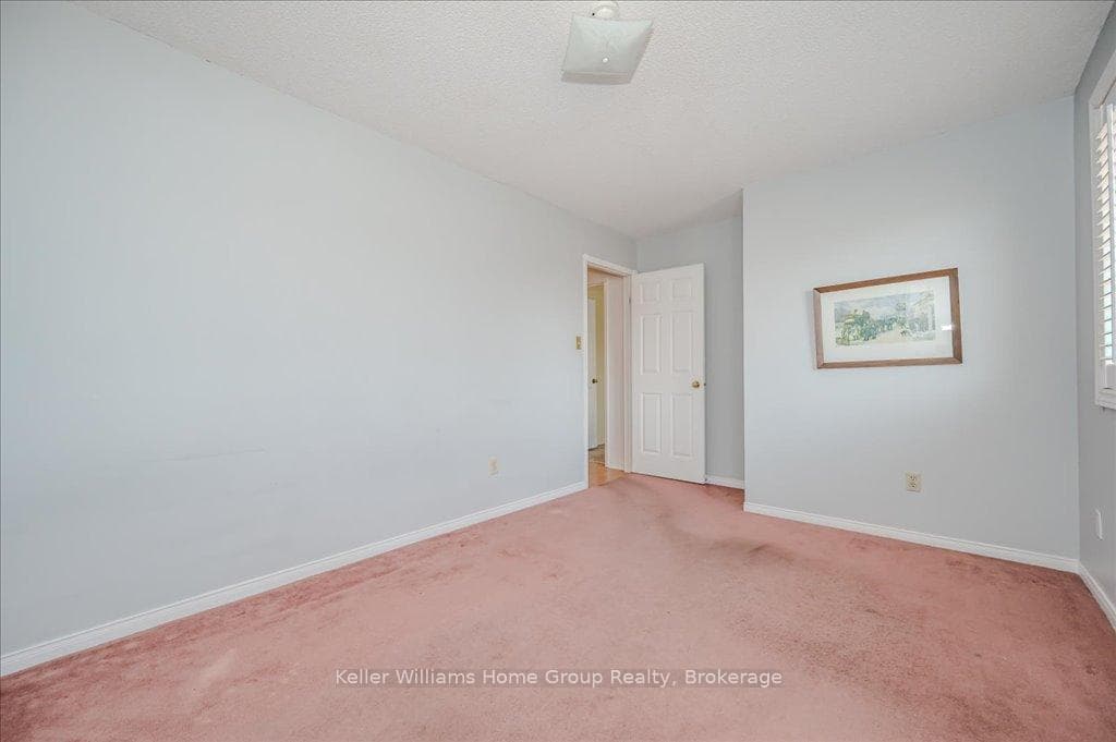 83 Lord Simcoe Drive photo 23