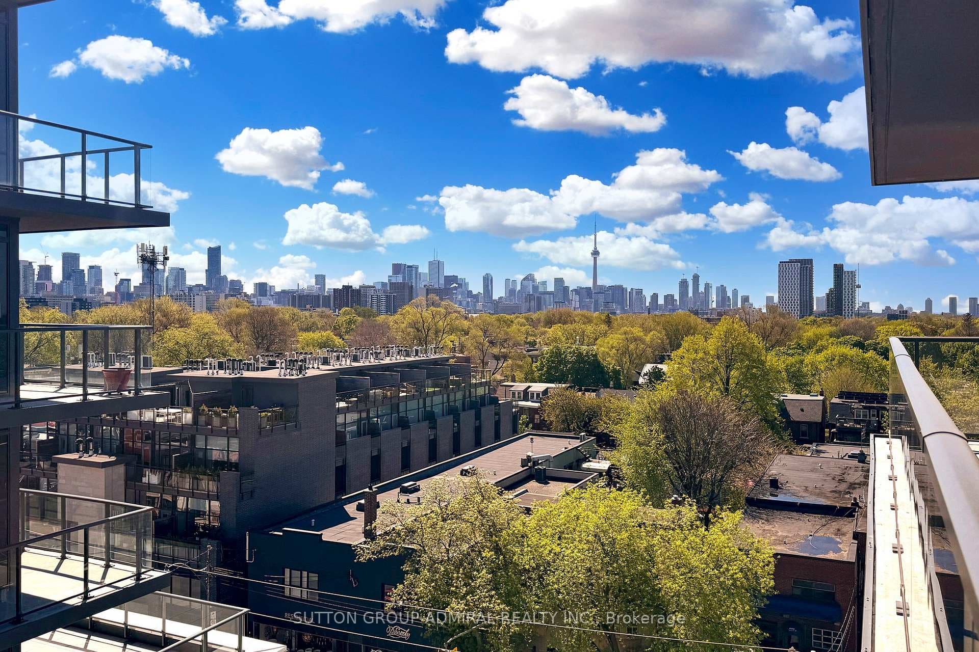 Spectacular South City View of CN Tower