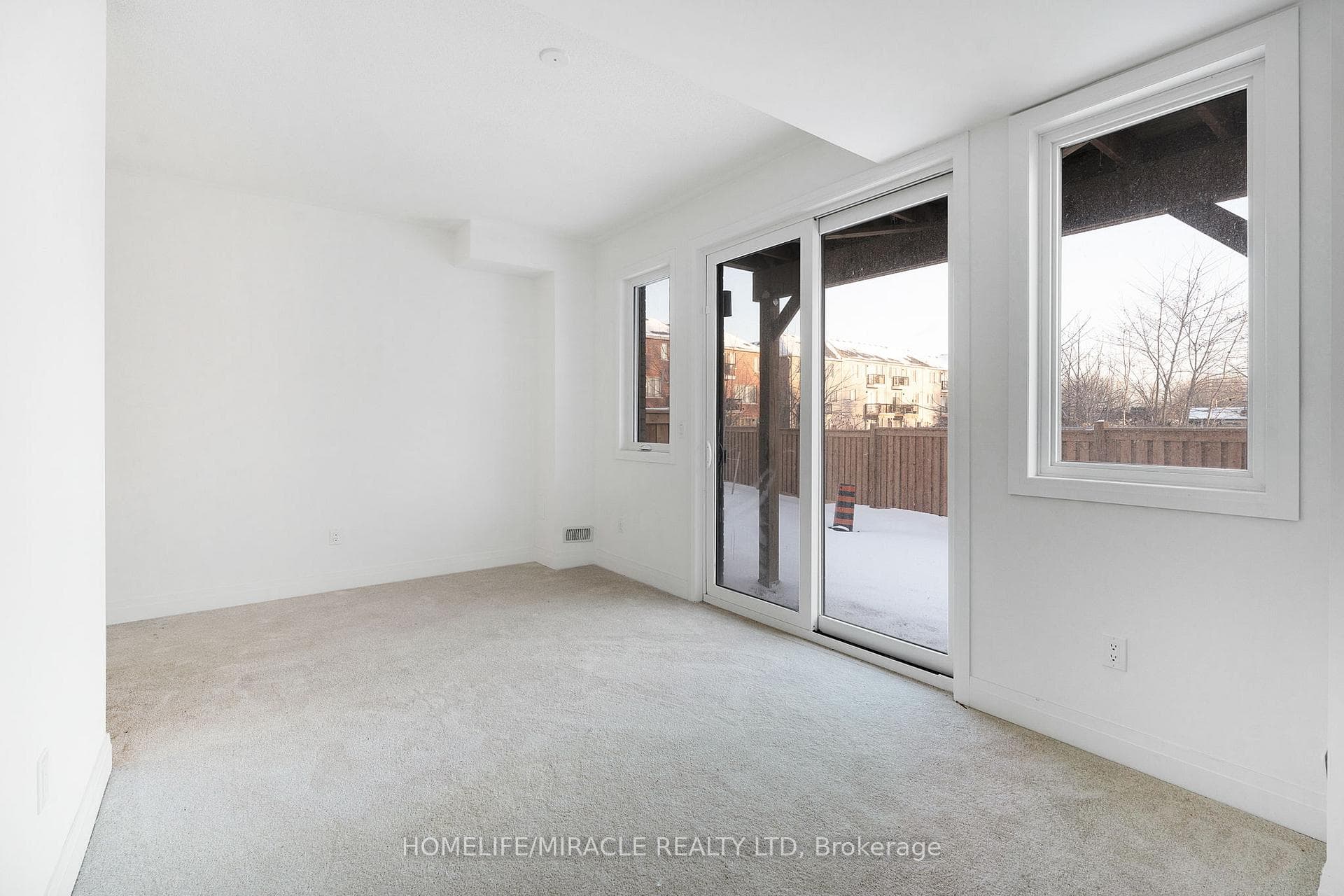 17 Nautical Way photo 10