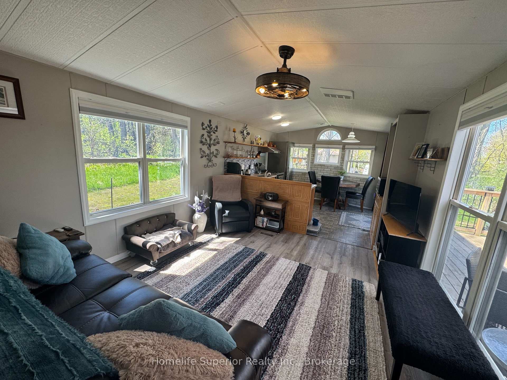 485-5139 Halstead Beach Road Unit 5 photo 12