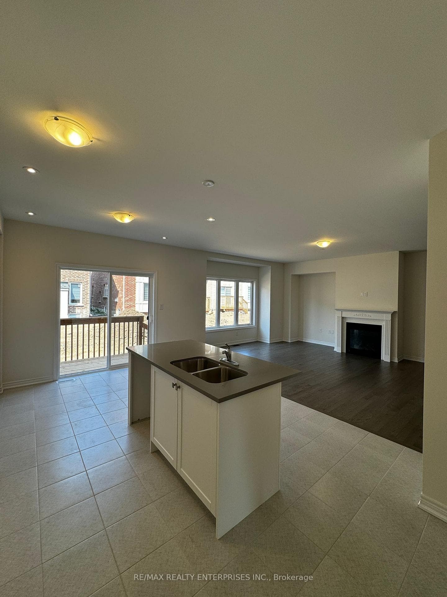 3947 Lodi Road photo 3