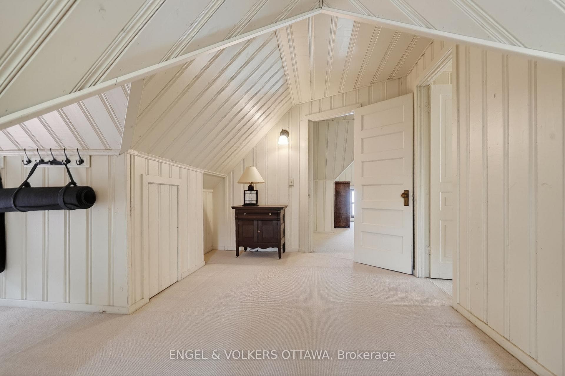 110 Waverley Street photo 40