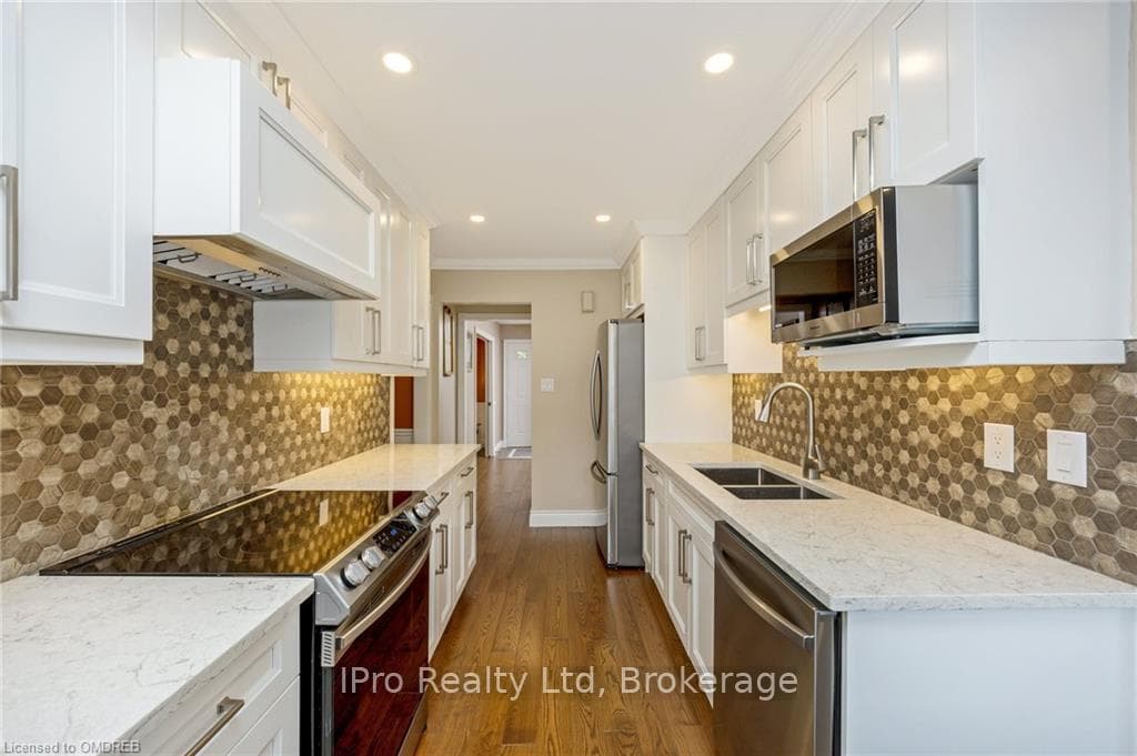 7 CALVERT Drive photo 6