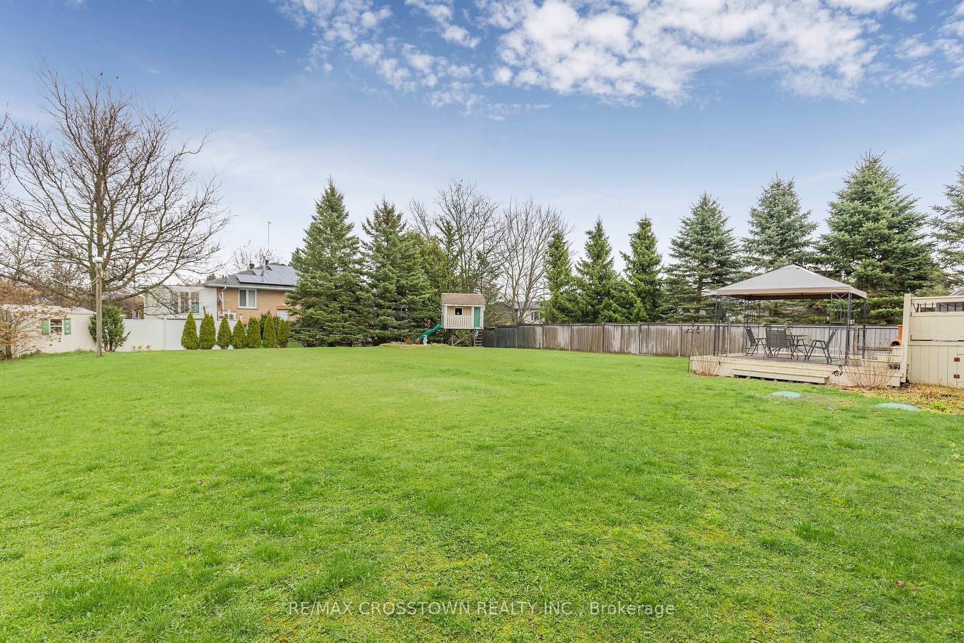 28 Marshall Crescent photo 25