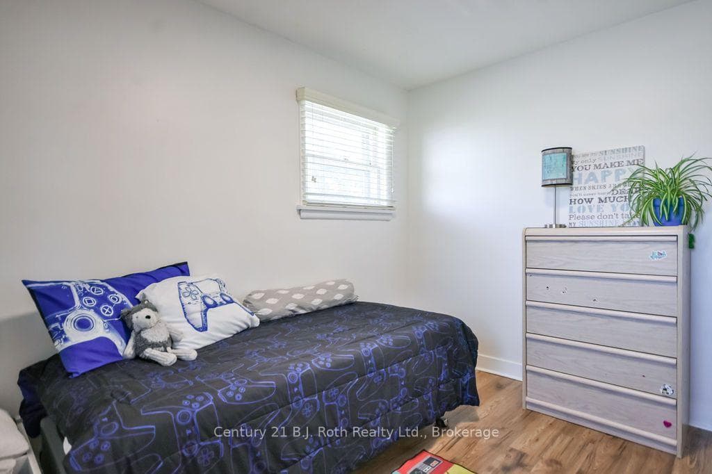 449 Irwin Street photo 15