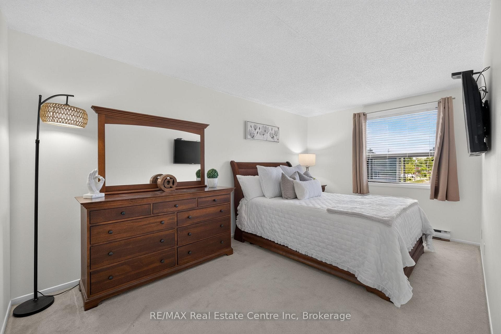 65 Silvercreek Parkway Unit 401 photo 24