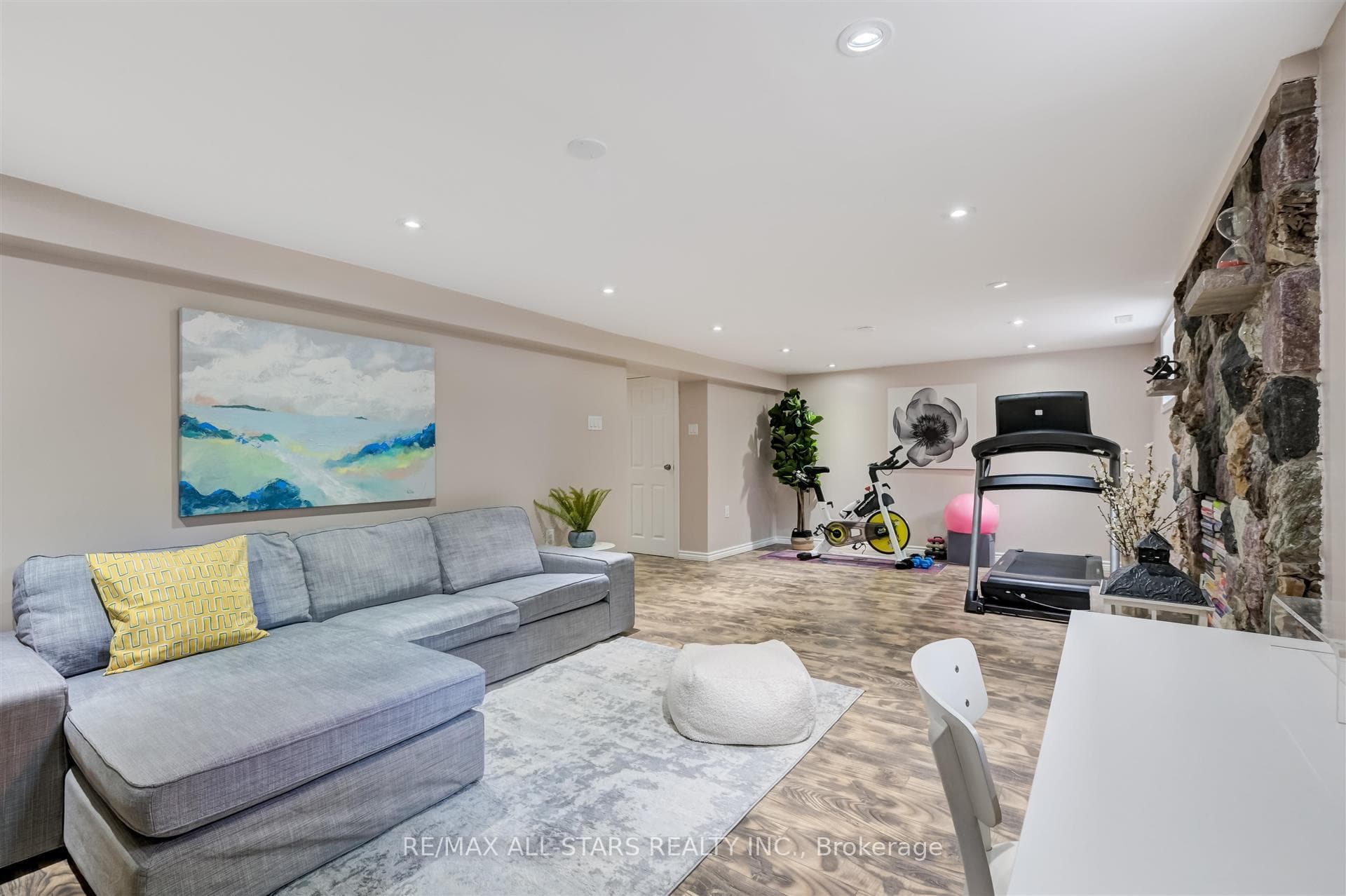 23 Duncairn Drive photo 21