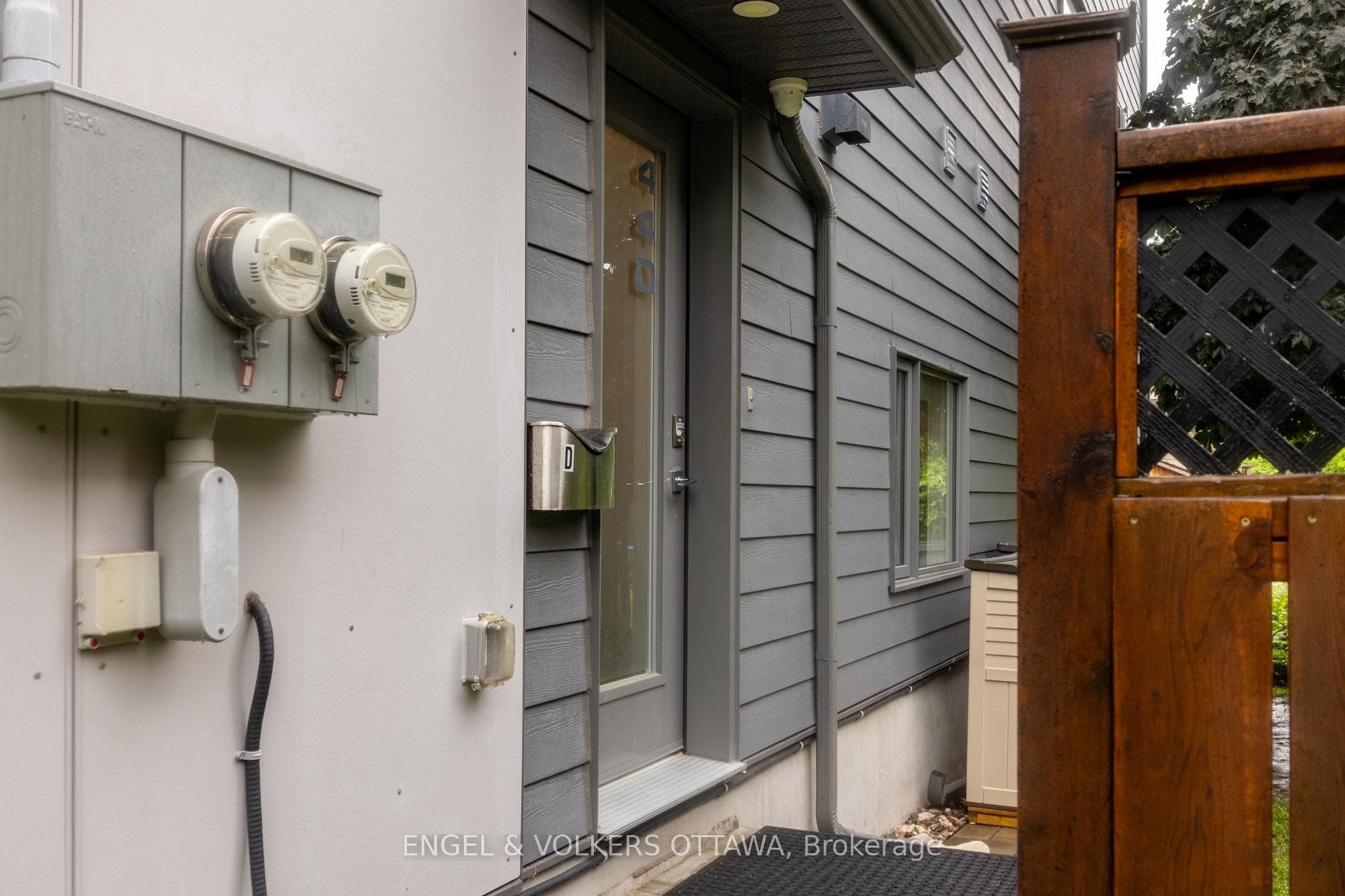 44 Byron Avenue Unit D photo 5