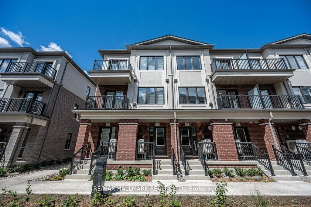 49 Matawin Lane photo 1