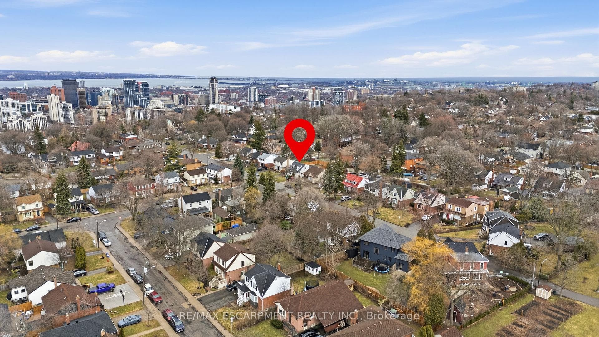 77 Arcade Crescent photo 47