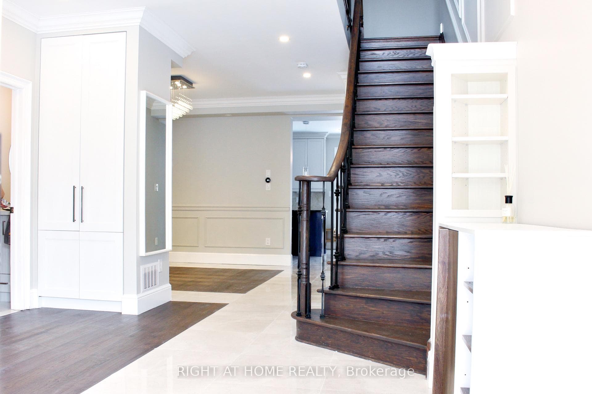 38 Bosco Drive photo 2