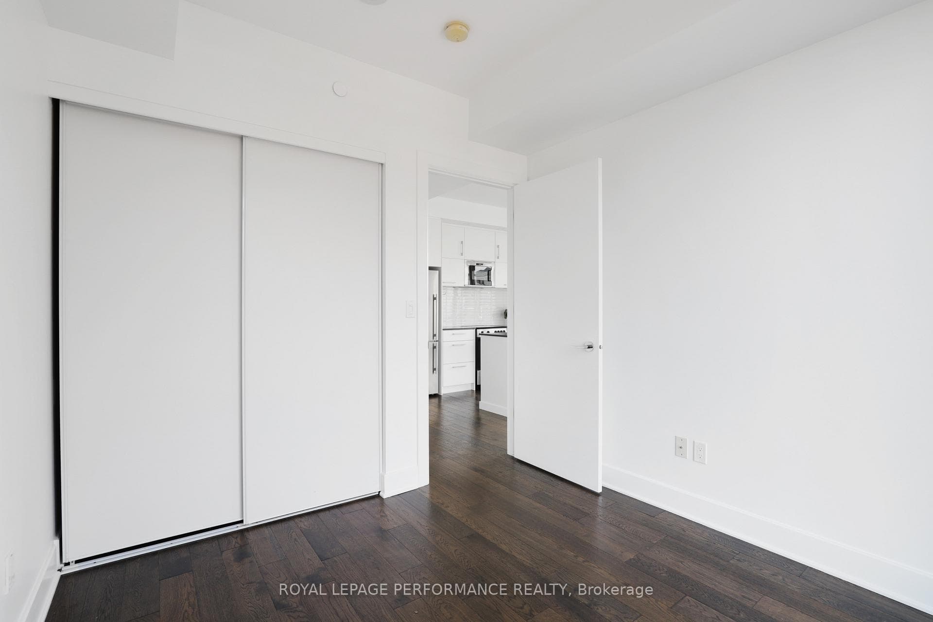 255 Bay Street Unit 1603 photo 17