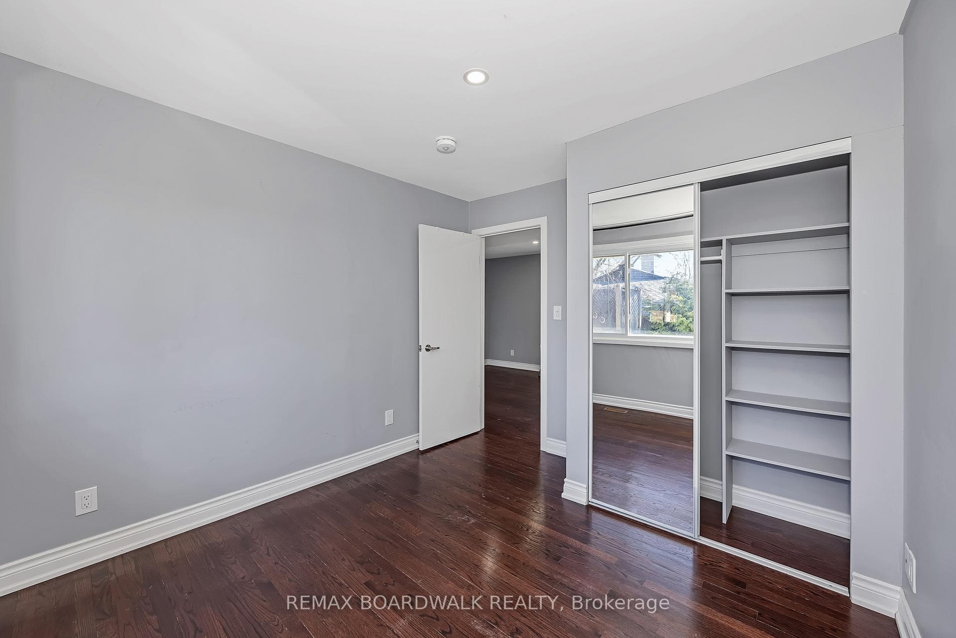 956 Garwood Avenue photo 17