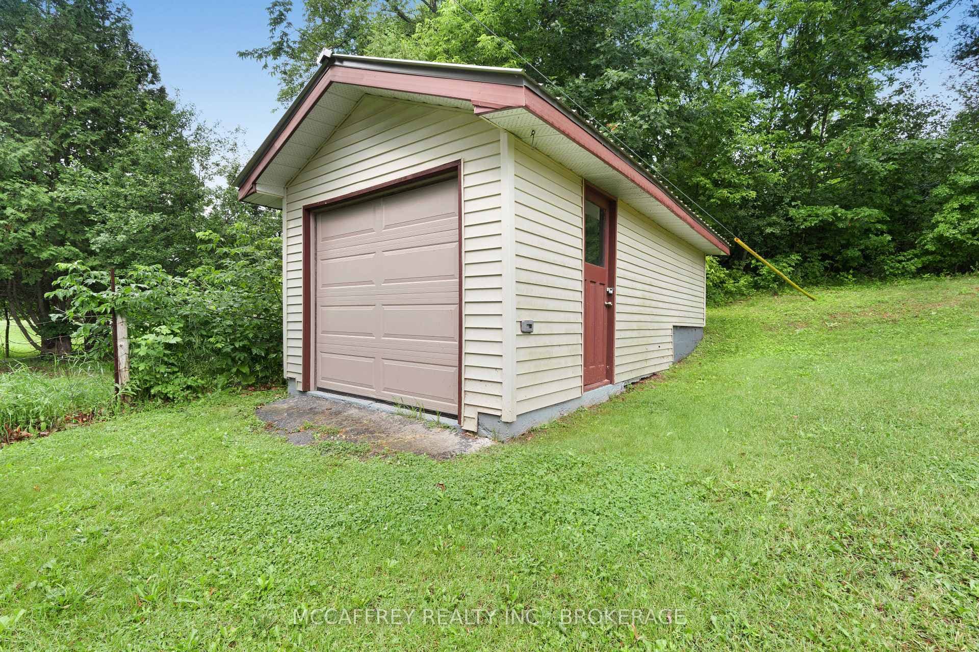 333 Burridge Road photo 30