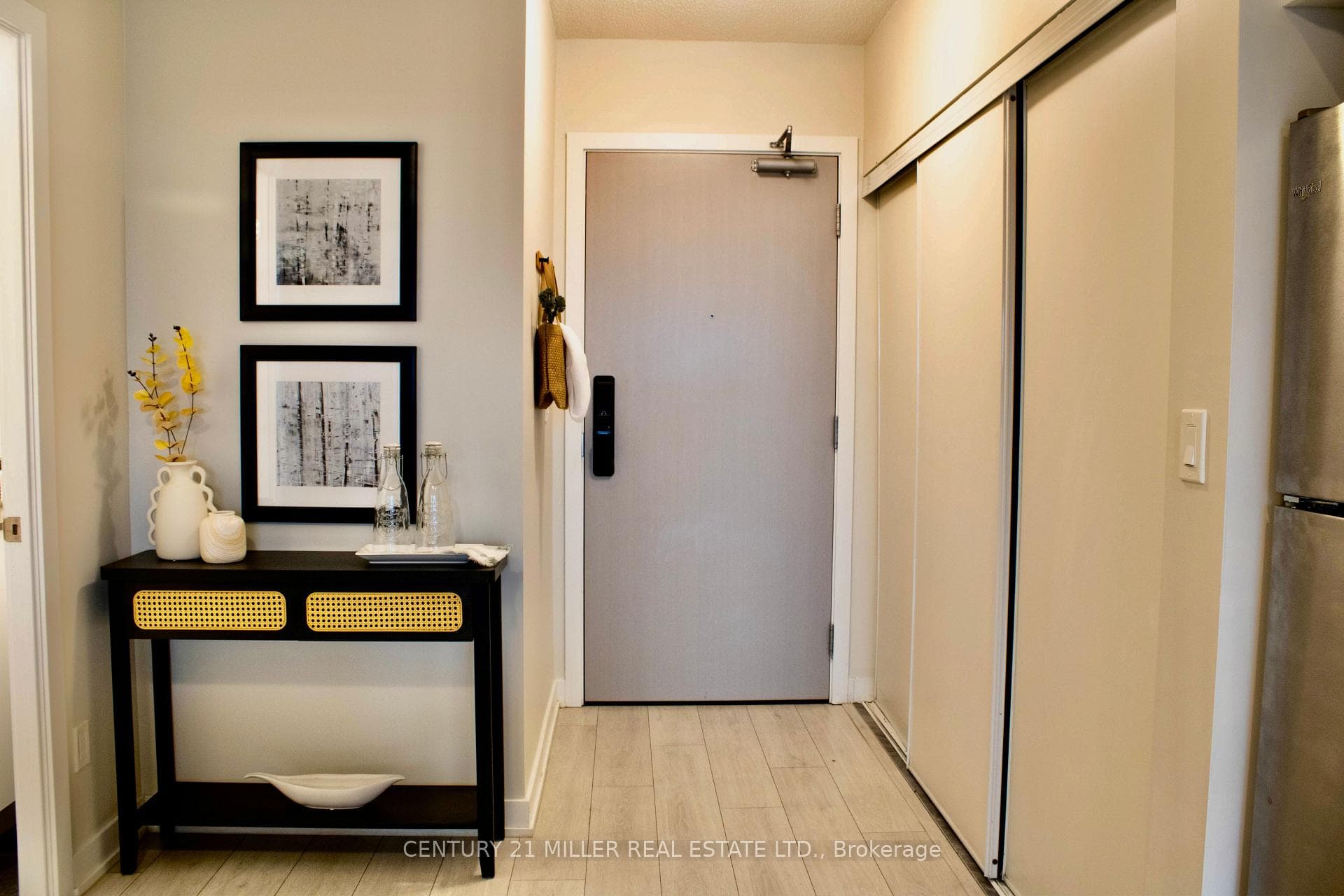 3210 DAKOTA Common Unit A313 photo 26