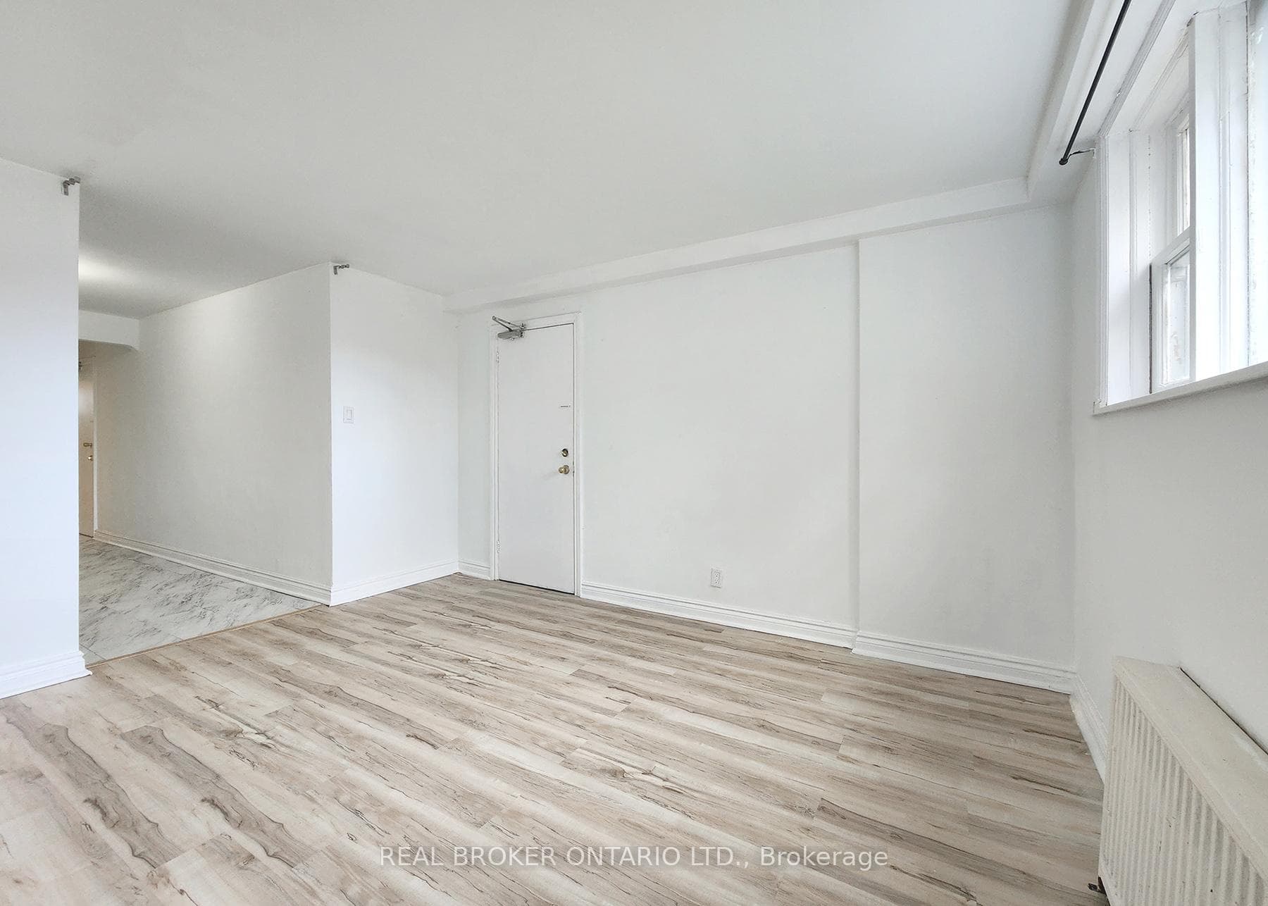 388 Winona Drive Unit 1 photo 3