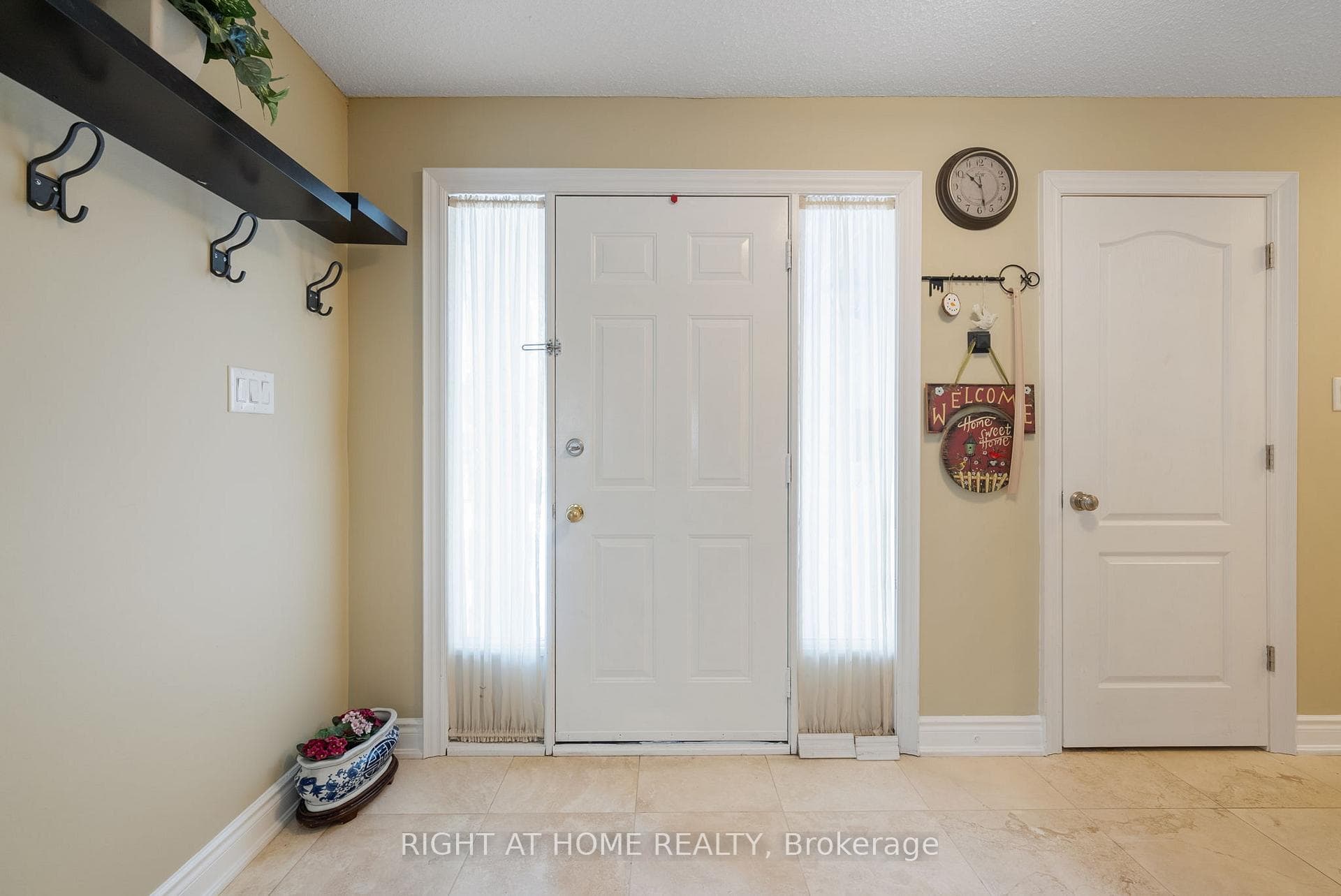 5676 Brightpool Crescent photo 6