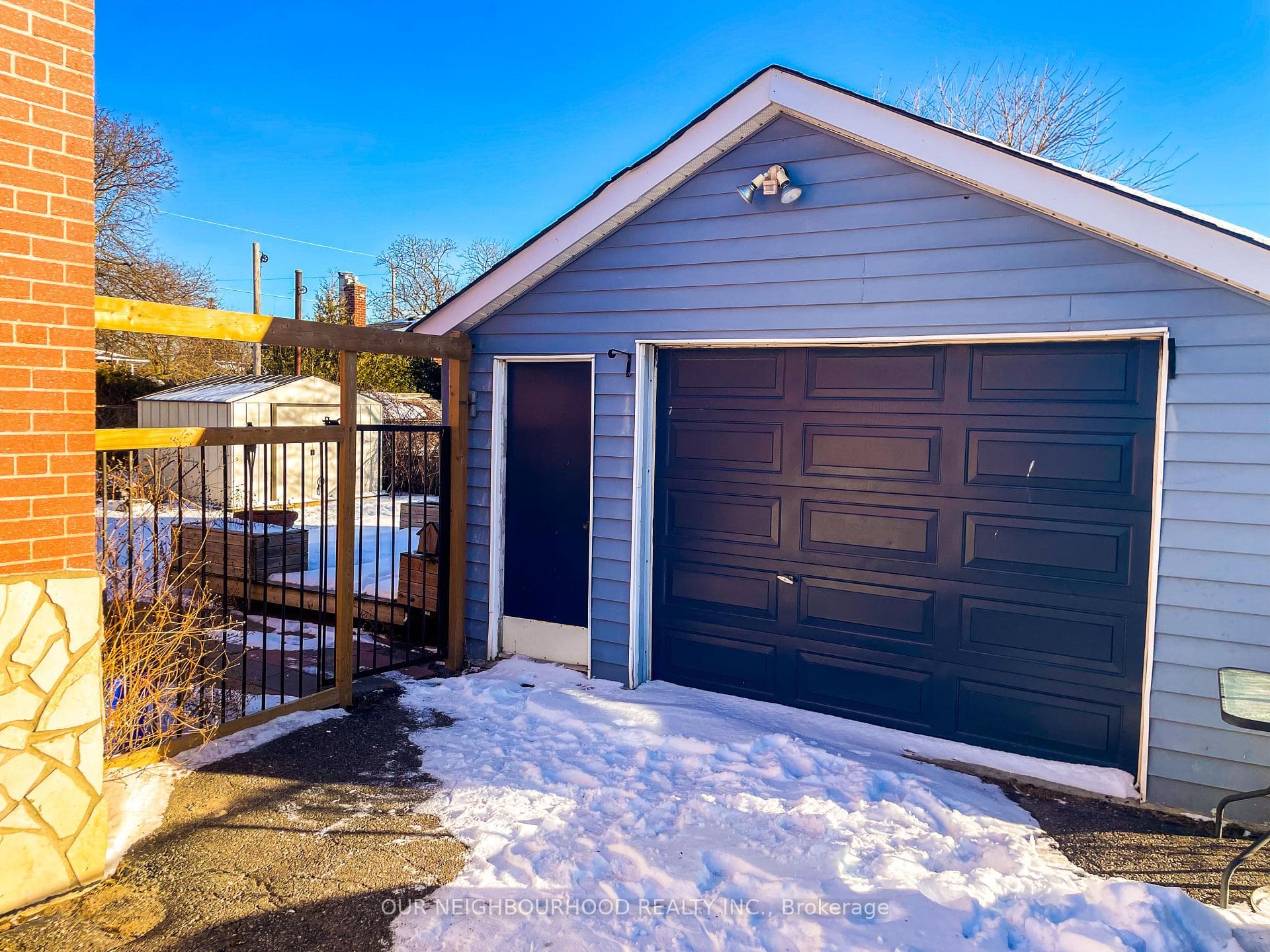 583 Shakespeare Avenue photo 27