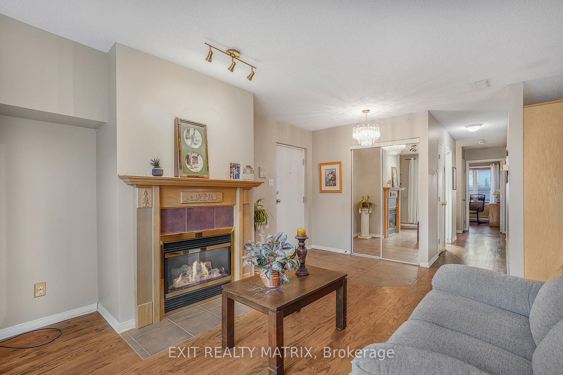 669 Spence Avenue Unit 4 photo 10