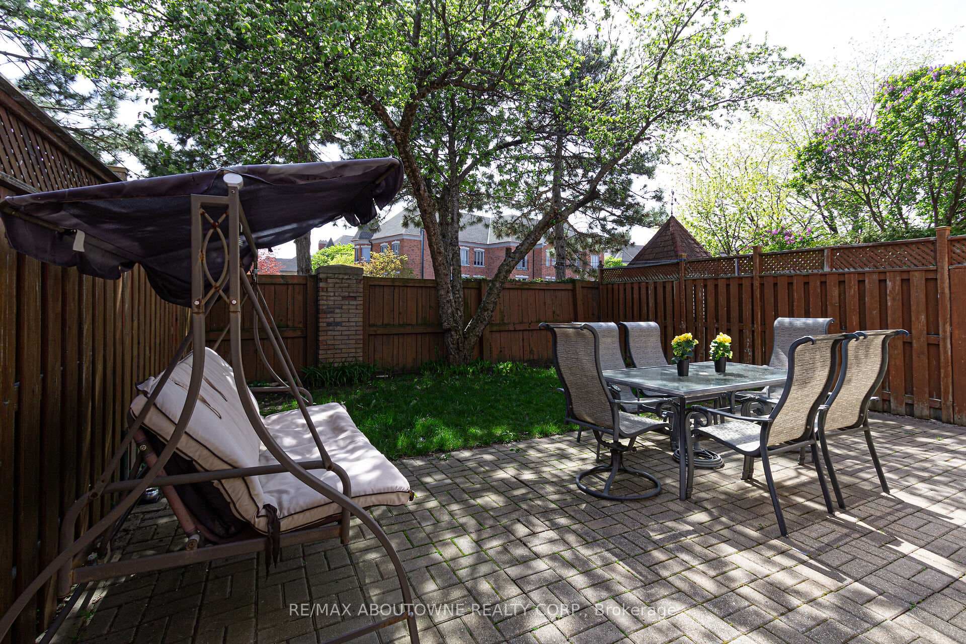 81 Chalfield Lane photo 32
