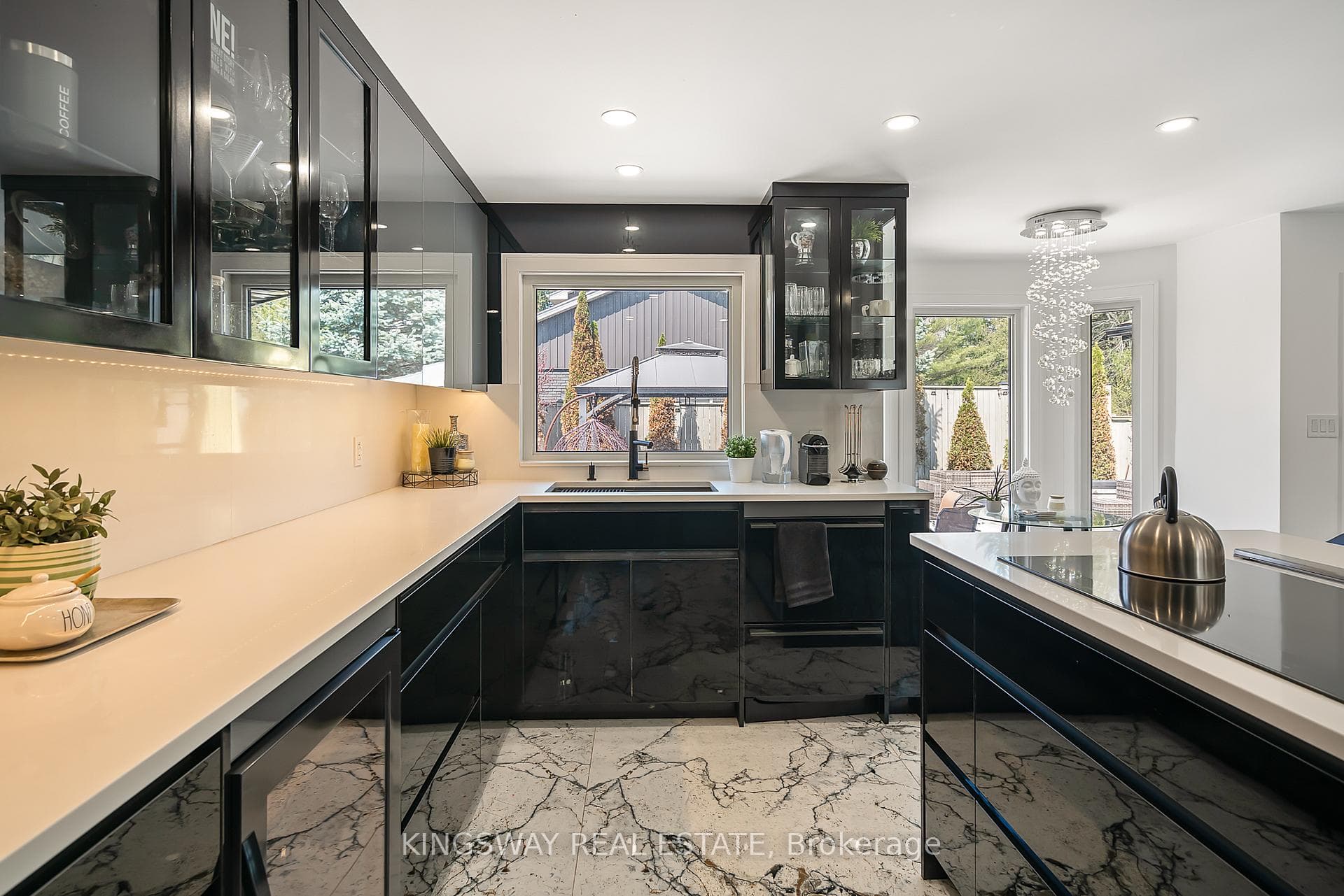 202 Michael Drive photo 11