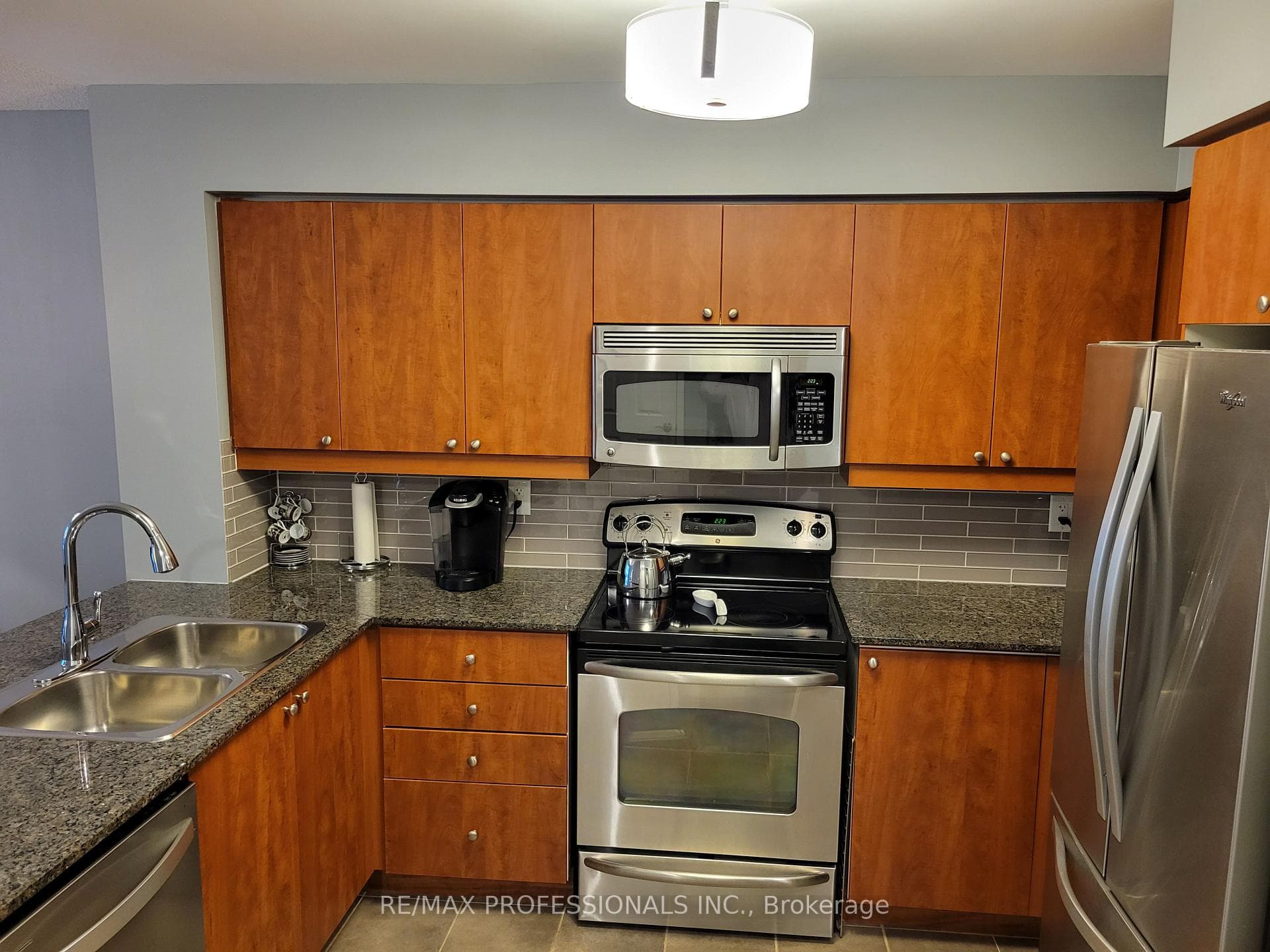 185 Oneida Crescent Unit 610 photo 4